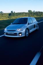 Renault Clio V6 Sport 1999 года